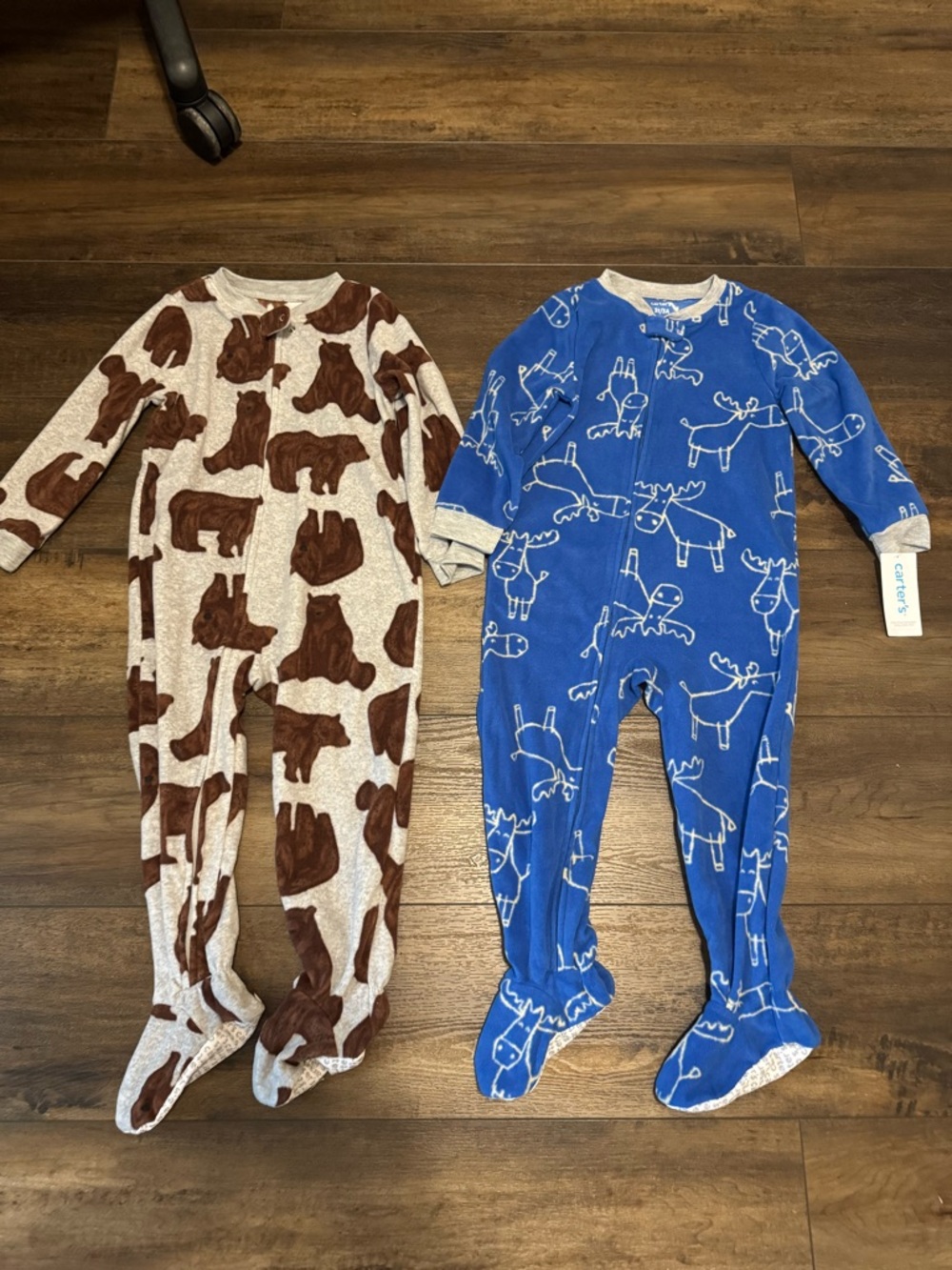 Carter’s 3t zip up footed brown bear and moose pajamas fleece